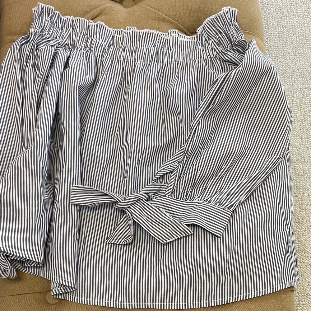 American Eagle Outfitters Navy and White Striped Off-Shoulder Tie-Sleeve Top